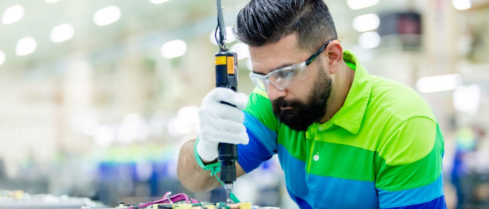 Tips for reducing manufacturing downtime (Section 4)
